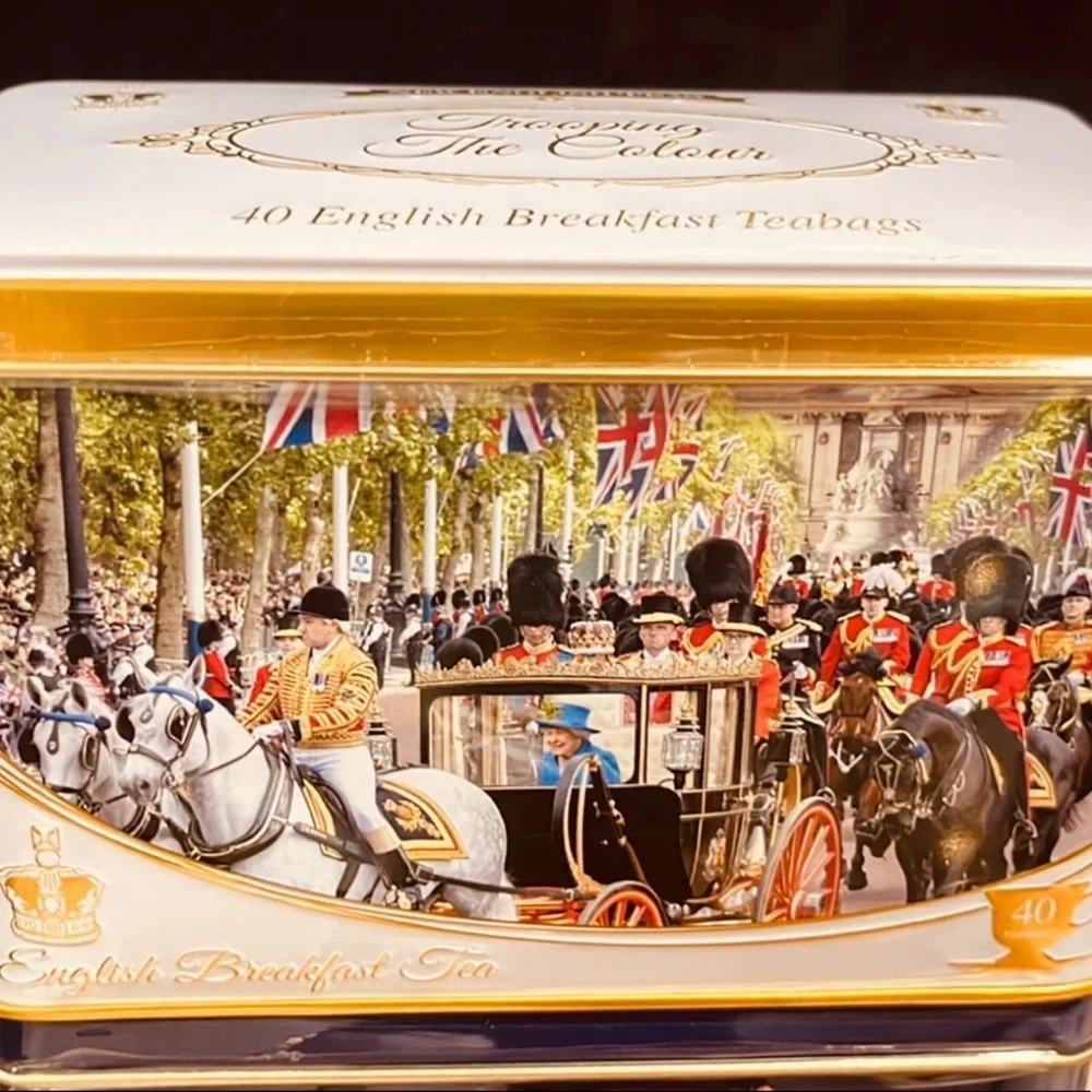 🇬🇧 QUEEN ELIZABETH II TROOPING THE COLOUR - ENGLISH BREAKFAST TEA 40 TEABAGS ✨